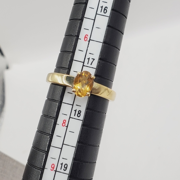 Genuine Oval Citrine Yellow Gold - 925 Sterling Silver Solitaire Ring - Picture 5 of 7
